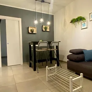 Fondachelli Apartment